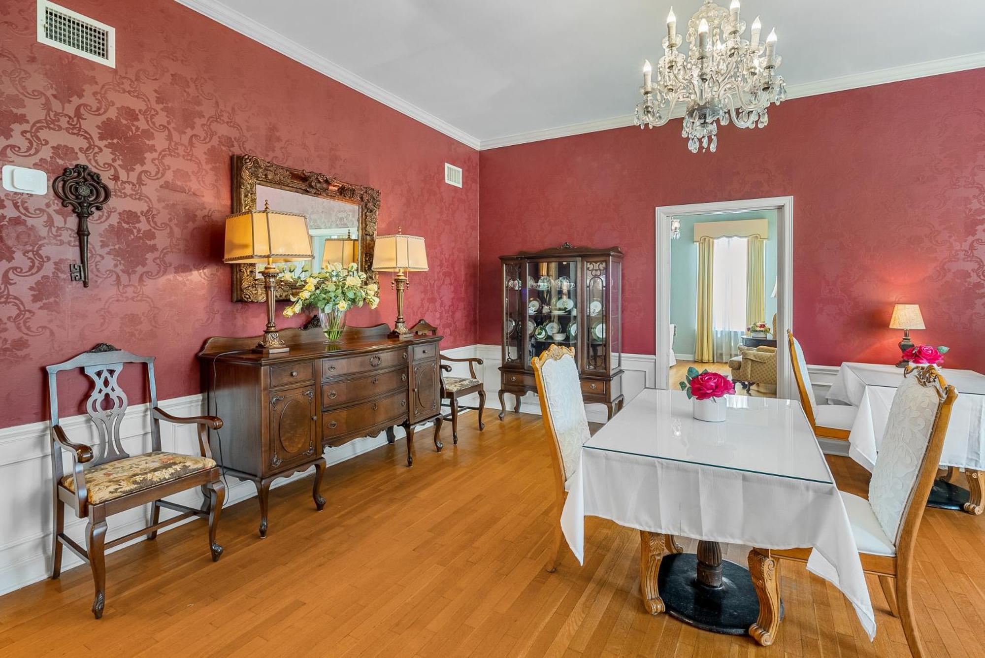 Beland Mansion-Treasured Mist Suite! 포르 스미스 외부 사진