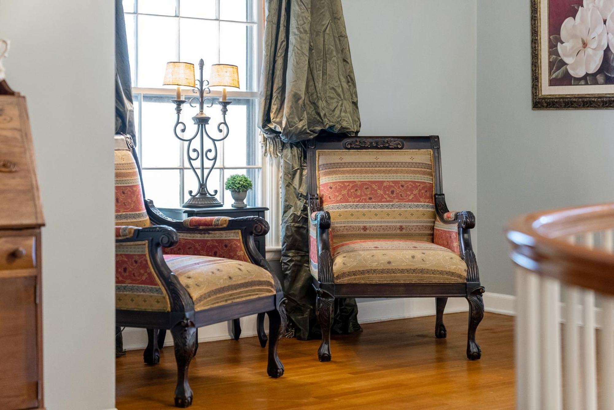 Beland Mansion-Treasured Mist Suite! 포르 스미스 외부 사진